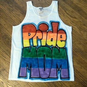 new airbrush pride mom tank